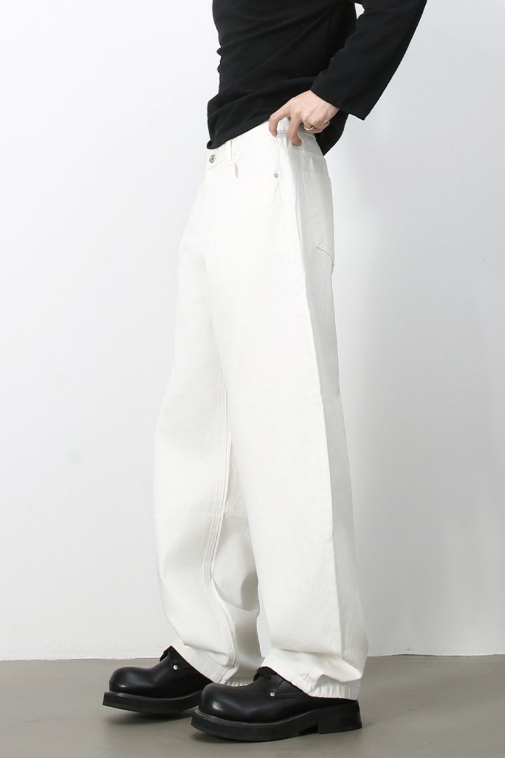 b2bba204-e541-4ecf-aa0c-1a08977eb8bc-Max